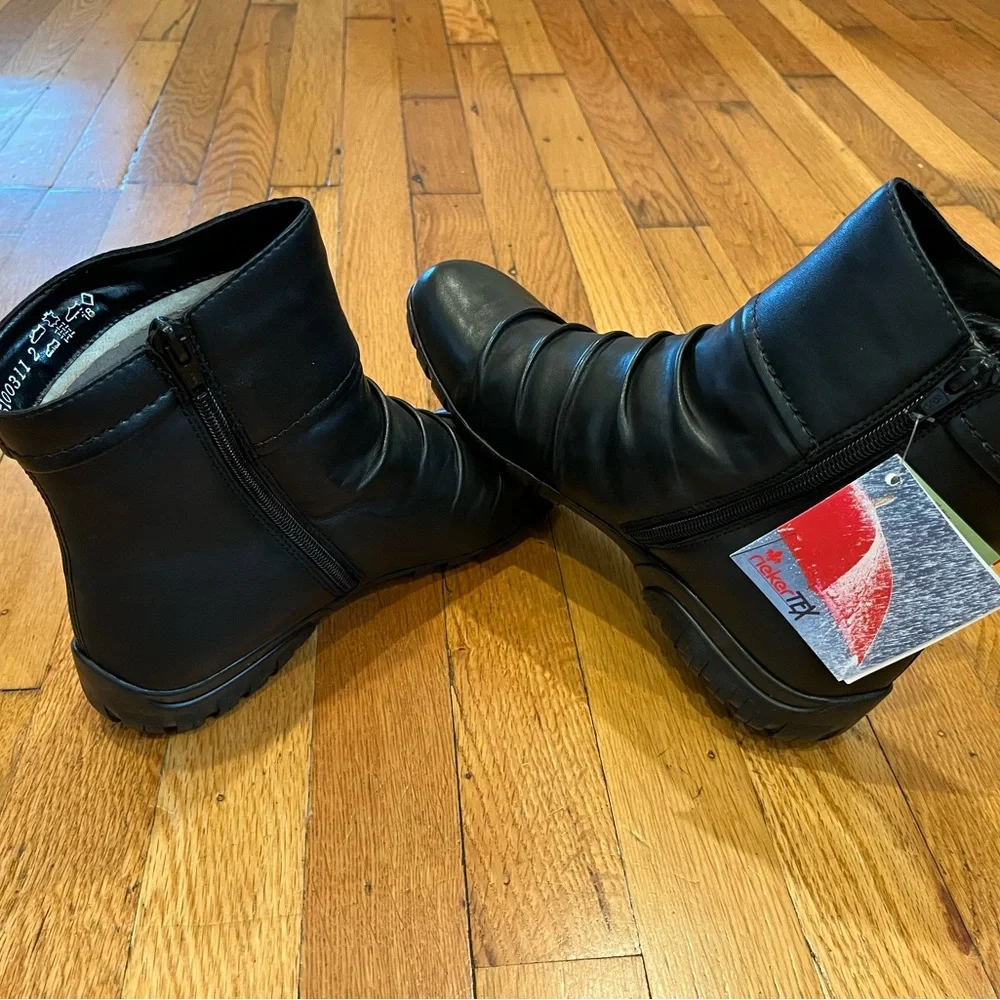 Women’s Rieker Slip On Winter Boots in Black Eur Size 40 (8.5) - Picture 3 of 7